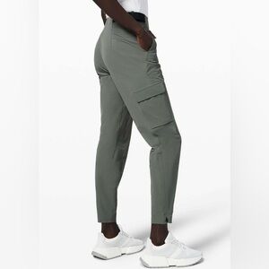 LULU REYKUR PANT *LULULEMON LAB*, size 12, excellent condition, palm deco colour